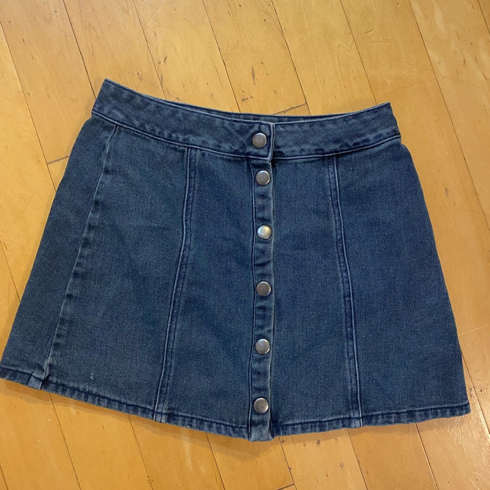 Brandy Melville Denim Skirt - Picture 3 of 3